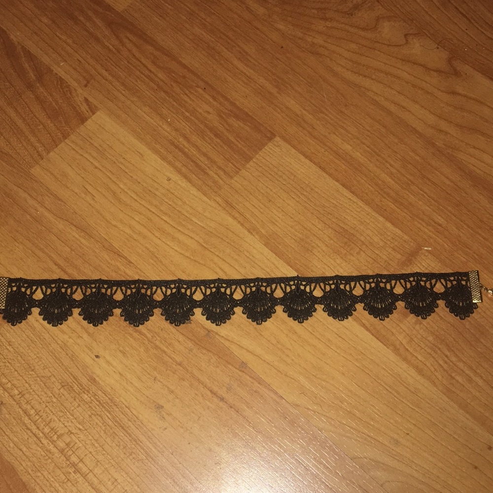 black lace chocker